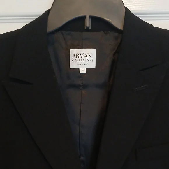 Armani Collezioni Women's Black Blazer - Made In Italy - Picture 9 of 14
